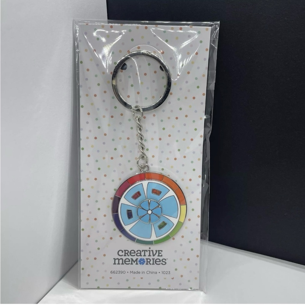 Creative Memories Color Wheel Keychain 2023 Limited Edition Brand New